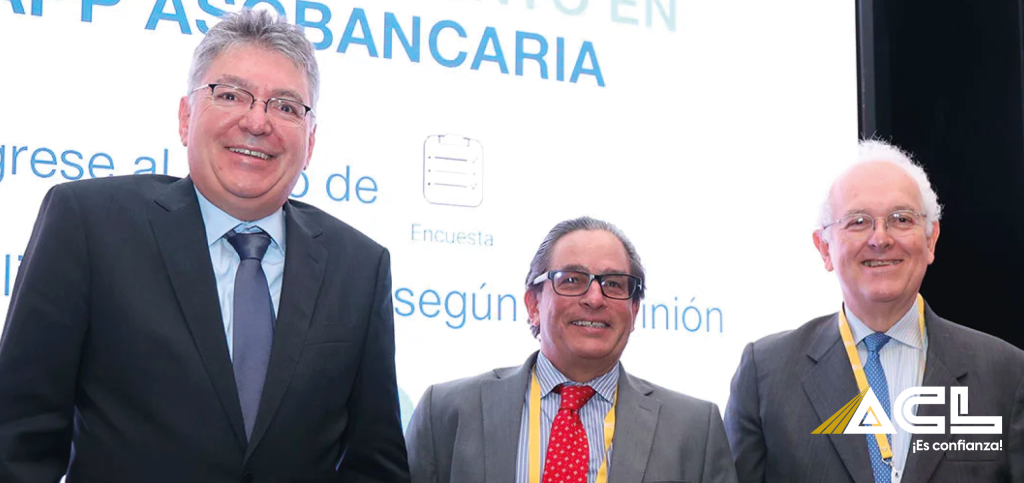 Consejos de tres exministros de Hacienda para salir de la crisis y reactivar la economía