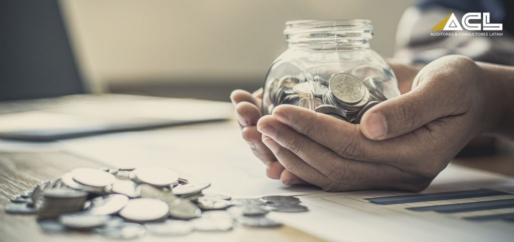Cinco consejos para ahorrar dinero este 2025 2 Cinco consejos para ahorrar dinero este 2025